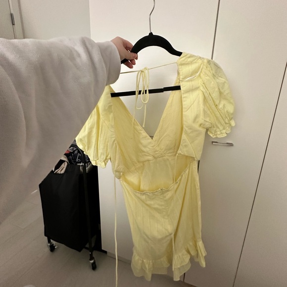 Yellow Mini Ruffled Dress - Picture 3 of 3